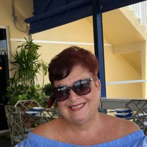 Meet your Posher, Debra